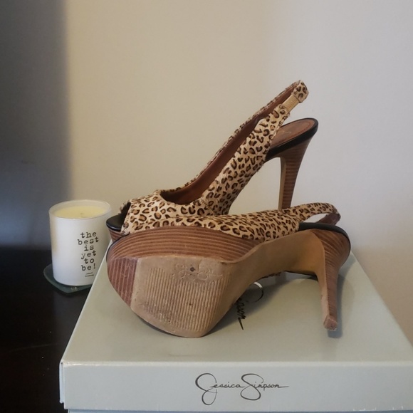 Leopard Sandal - Picture 3 of 3